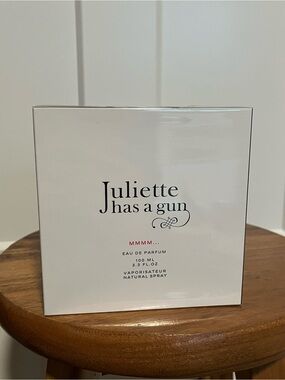 Juliette Has a Gun Mmmm... - 3.3oz